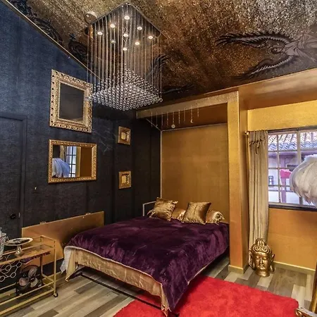 Gatsby Opulance In Old Town Near Marine Base Apartment